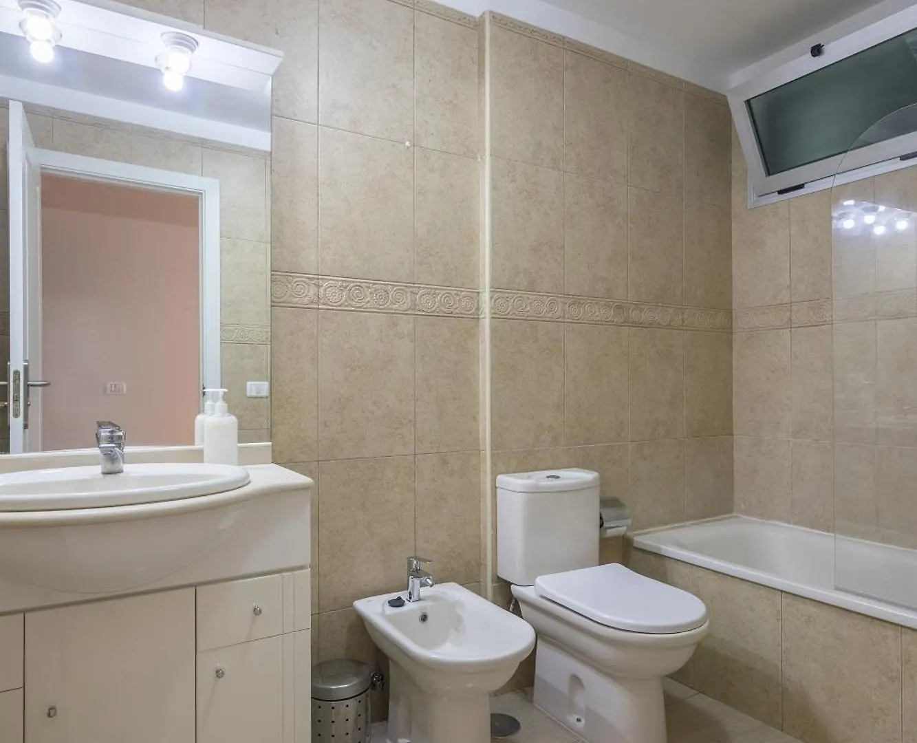 Sunny Ocean View Apartment - Pool, Fibre Net San Miguel de Abona